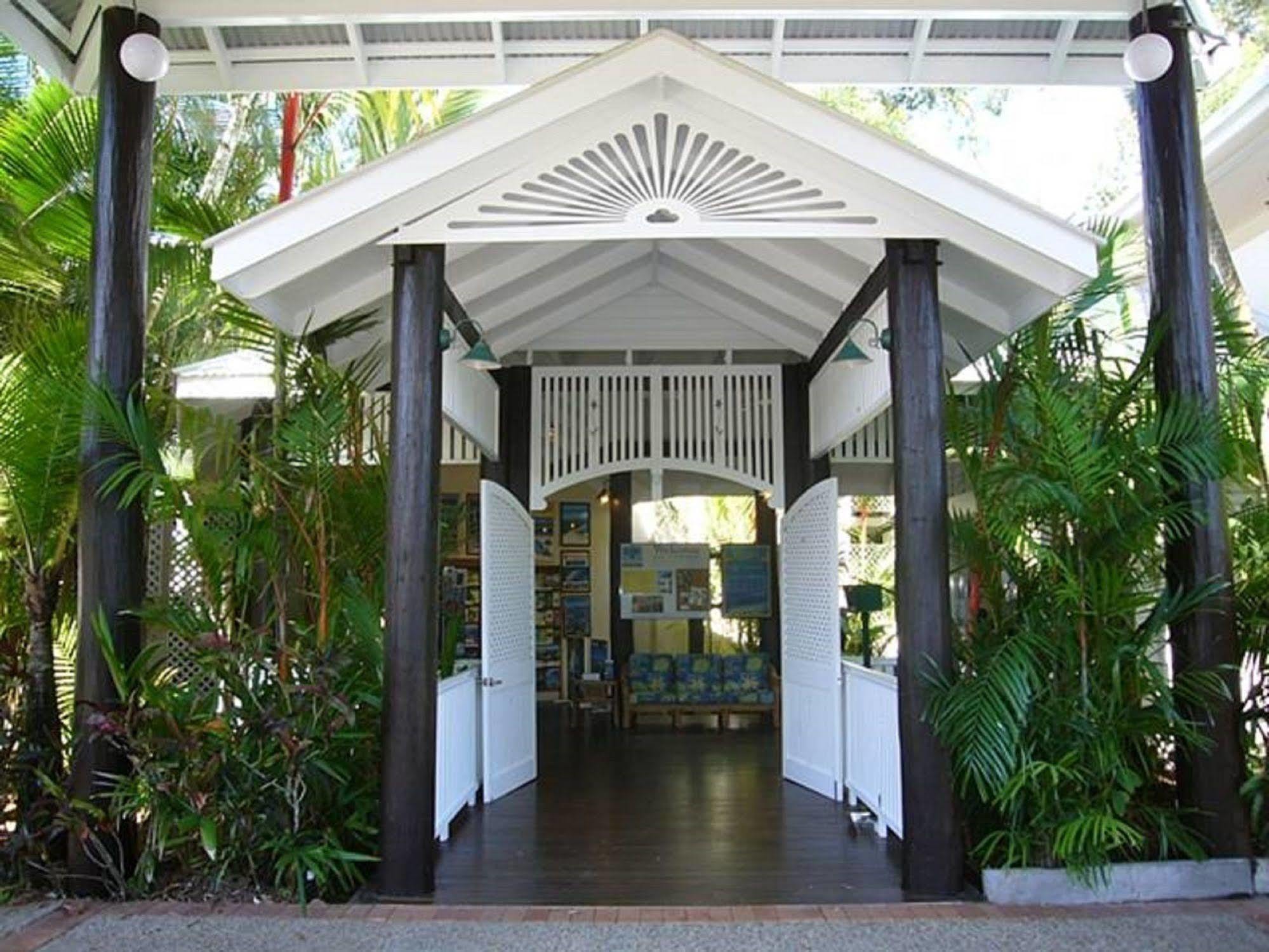 Port Douglas Retreat Aparthotel Exterior photo