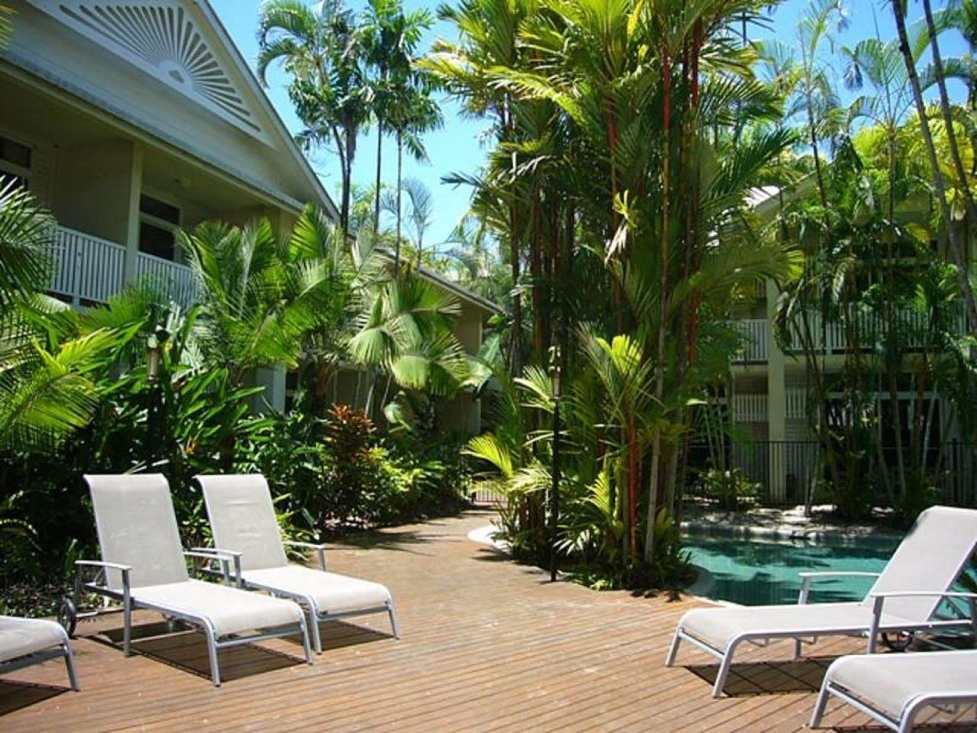 Port Douglas Retreat Aparthotel Exterior photo